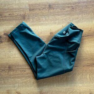 Senita Athletics Army Green Cropped Leggings Size Medium